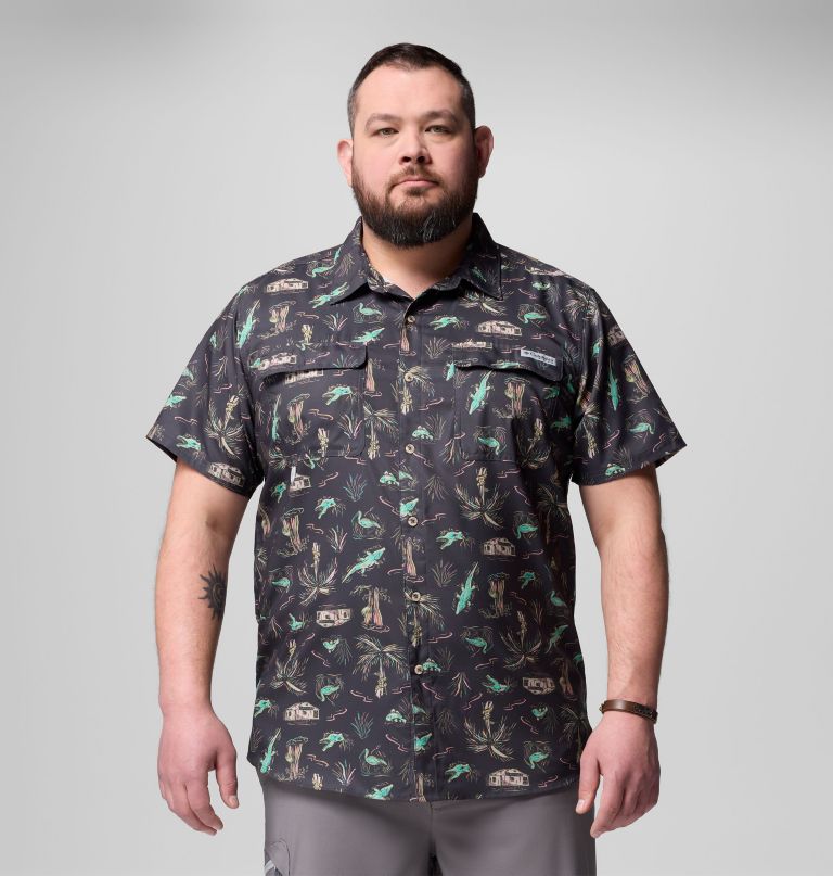camisa masculina pfg uncharted de manga curta com estampa - tamanho grande