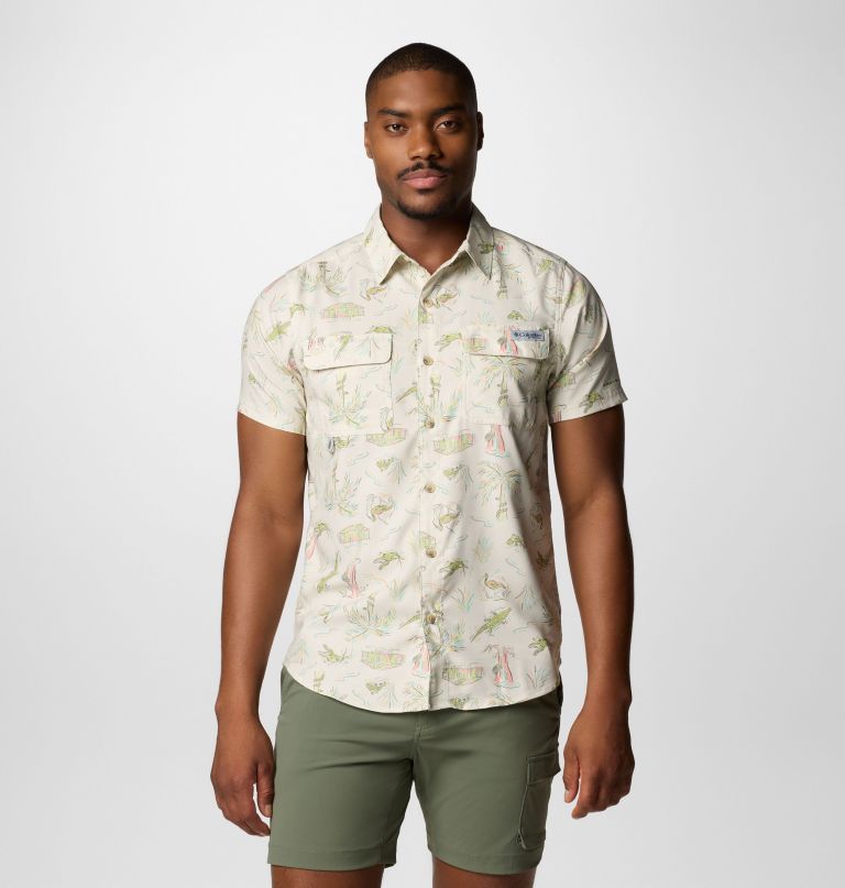 camisa masculina pfg uncharted de manga curta com estampa - tamanho alto