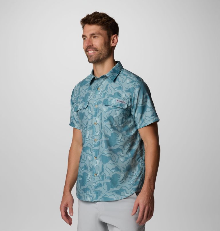 camisa masculina pfg uncharted de manga curta com estampa - tamanho alto